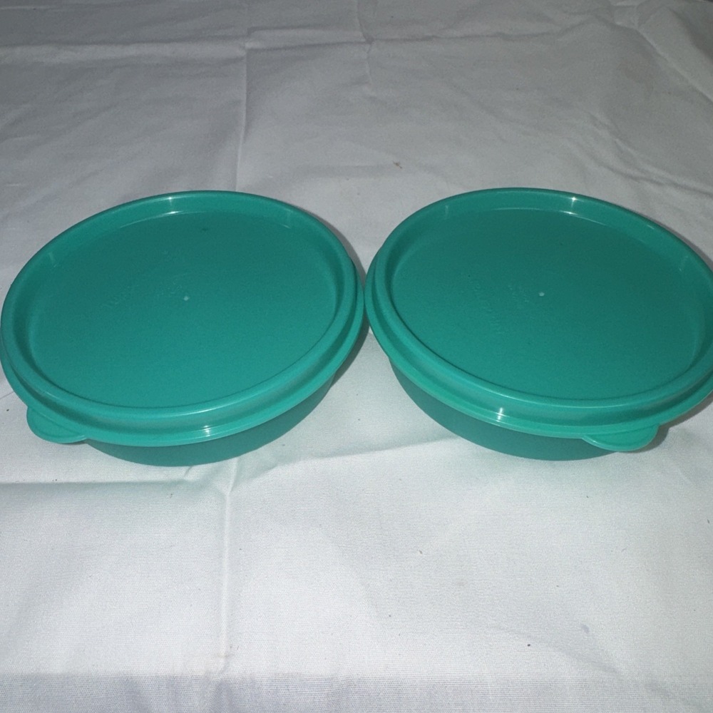 Vintage Tupperware Yellow Round Snack Container W/ Lid 1286-18 Lot Of 2